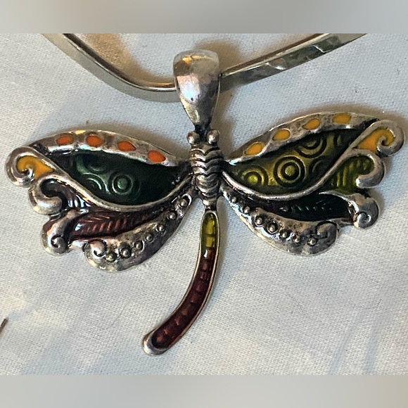 Beautiful Dragonfly Pendant w Choker & Earrings - Picture 5 of 9